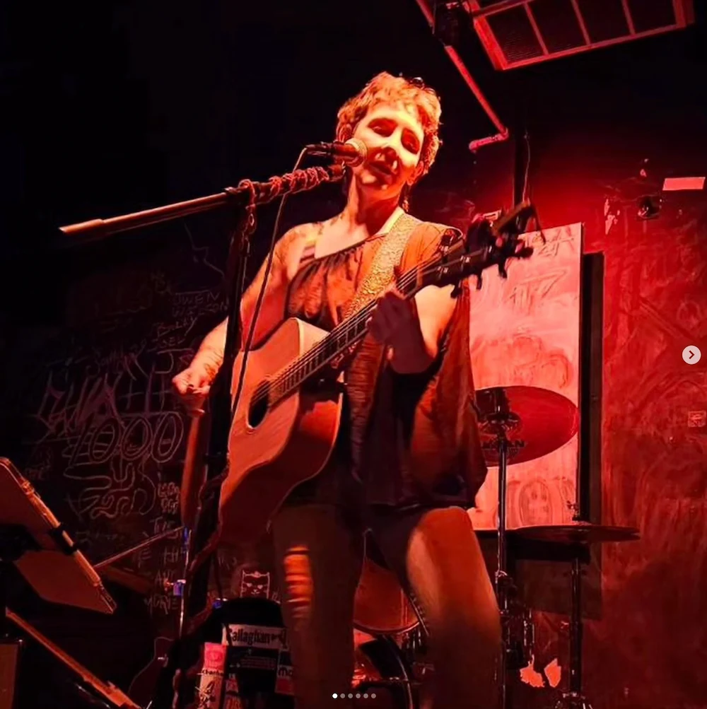 Sarah in concert